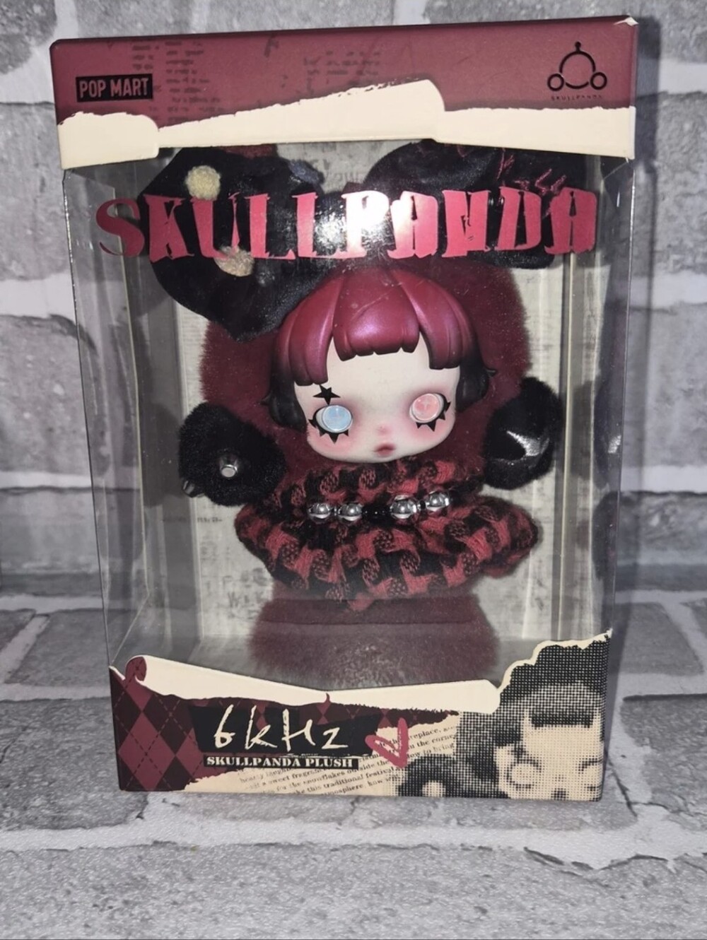 Popmart SKULLPANDA Plush 6kHz- Europe Limited Edition
